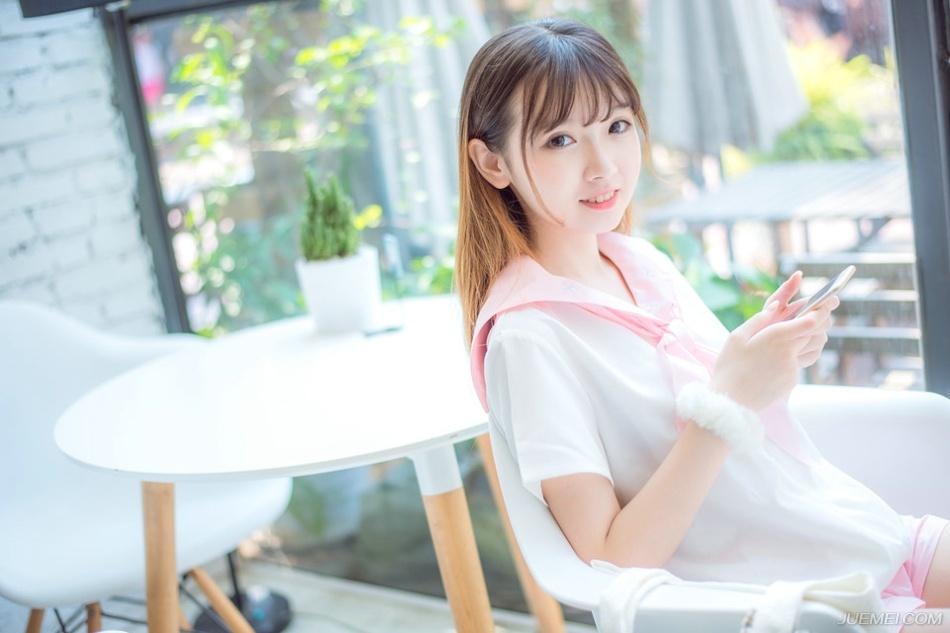 从前看脸蛋，如今重内涵[lizhigushicom]。
